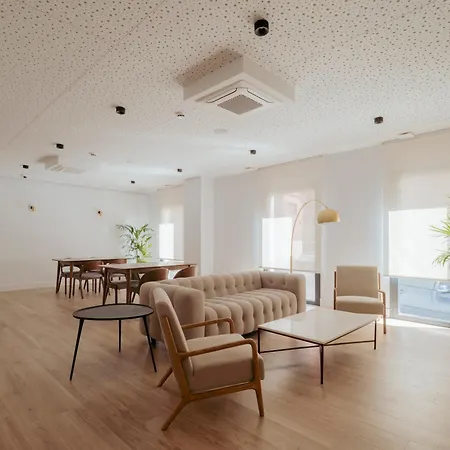 Fc Cubos Auto Check In 아파트호텔 3*